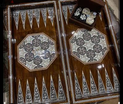 طاولات صدف طبيعي 100 ف 100