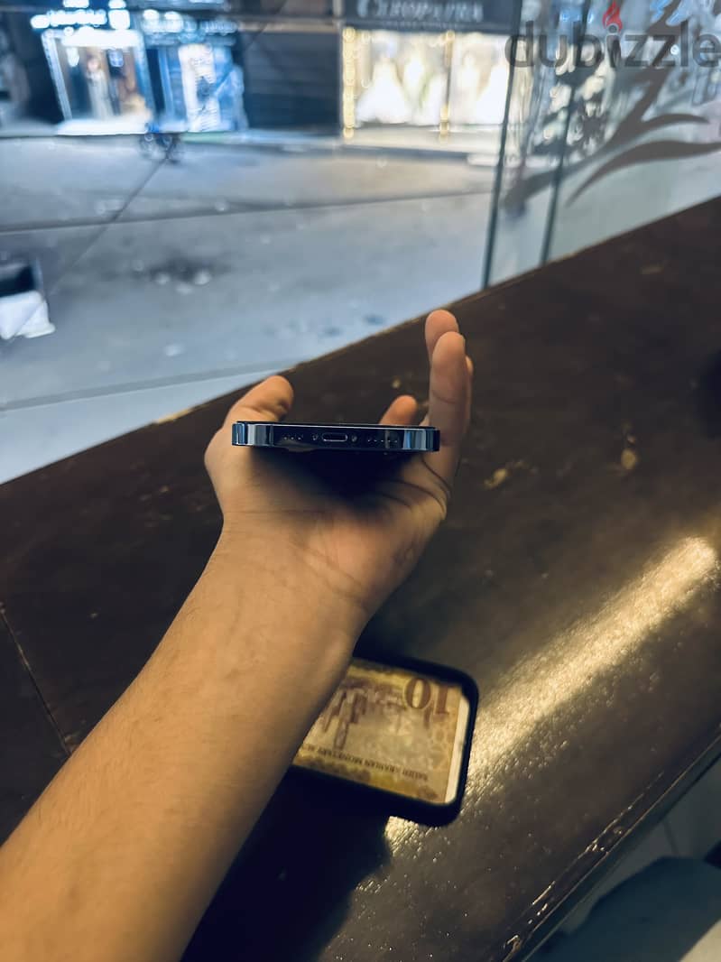 آبل - آيفون 13 برو 3