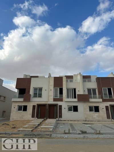 بالتقسيط تاون هاوس 225م للبيع في أزار 2 القاهرة الجديدة Azzar 2 New Cairo