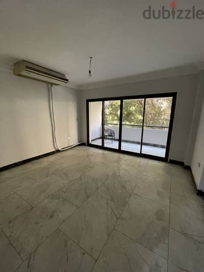 شقة للإيجار فى المهندسين  فى موقع مميز بجوار نادى الصيد و فندق كانزى