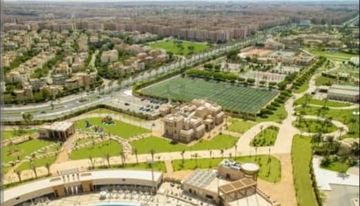 شقه بحري فيو مفتوح حديقة و ميدان بيت الوطن قرب التسعين و طريق السويس قرب الخدمات