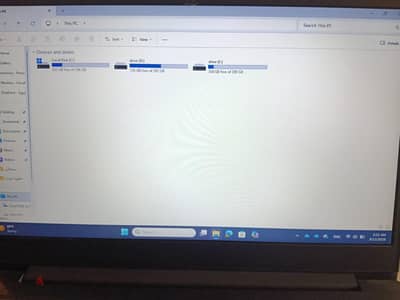 لاب توب  لينوفو بحالة ممتازة للبيع