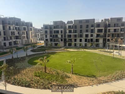 شقه لقطه بتشطيب vip للبيع فى كمبوند سوديك ايست sodic east هليوبوليس الجديده امام مدينتى ودقائق للمطار
