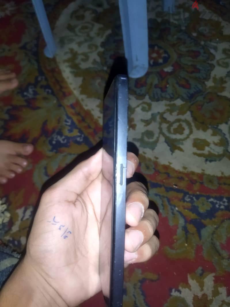 ريلمى سى 35 4