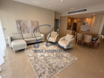 شقة 142م مفروشة بالكامل | غرفتين + غرفة مربية | أول سكن | Lake View Residence