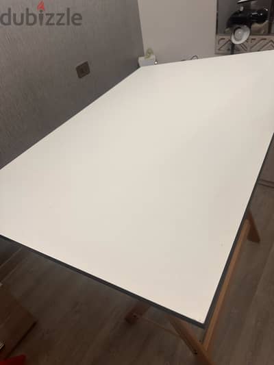 ترابيزة رسم هندسي