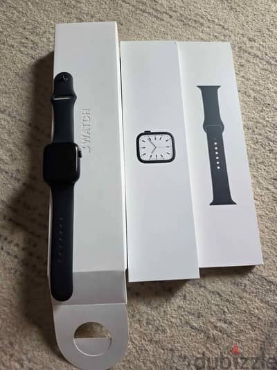 Apple Watch Series 7 – 45mm – حالة ممتازة جدًا – 7,500 نهائي