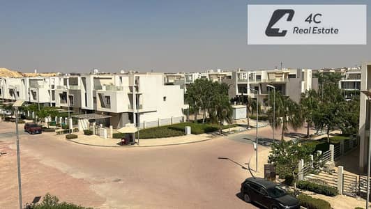 اقل سعر شقة للبيع كورنر غرفتين نوم 130 م متشطب بالتكيفات استلام فوري في كمبوند المراسم فيفث سكوير التجمع الخامسAl marasem fifth square new cairo
