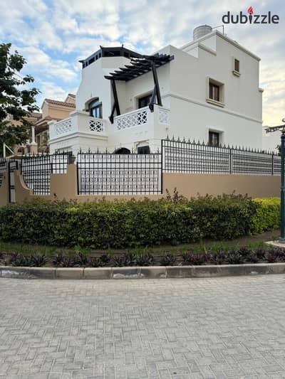 فيلا Corner فاخرة للبيع  Fully Finished وReady to Move، مساحة 369م² و6 Bedrooms،