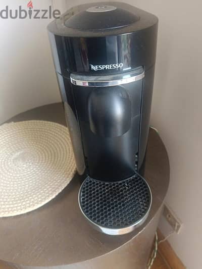 ماكينة قهوة للبيع  Nespresso VertuoPlus Deluxe