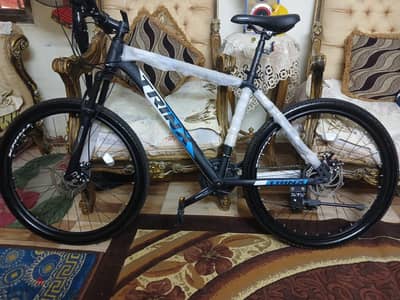 عجله Trinx K026 المقاس: 26 بوصة السرعات: 21 سرعة الفرامل: ديسك عجله Trinx K026 المقاس: 26 بوصة السرعات: 21 سرعة الفرامل: ديسك