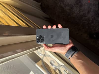 Apple - iPhone 16 Pro Max