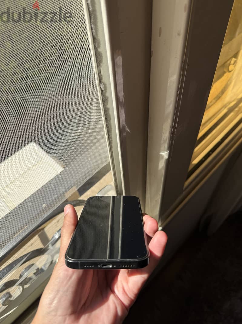 Apple - iPhone 16 Pro Max 1