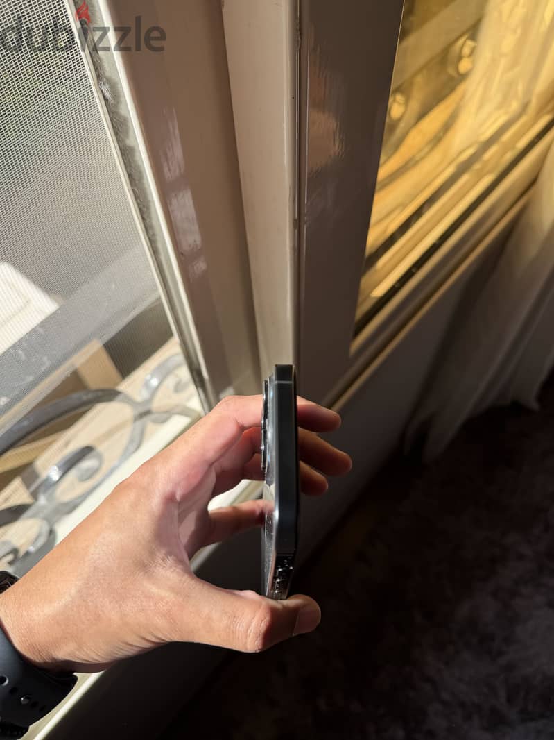 Apple - iPhone 16 Pro Max 4