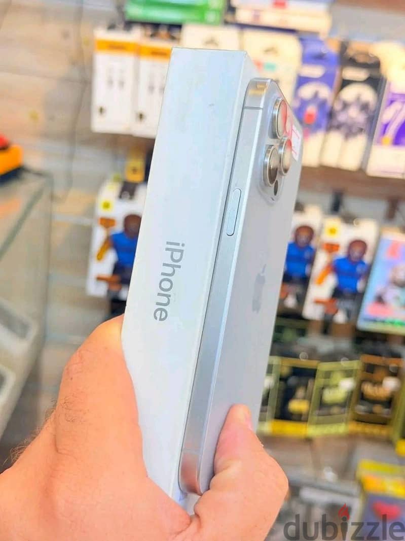 آبل - آيفون 15 برو ماكس 3