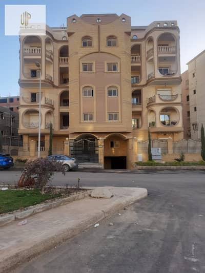 شقة للبيع في اللوتس الشمالية | متشطبة سوبر لوكس فيو جاردن وبحري صريح بالقرب من محور النصر و الرحاب و النائب العام