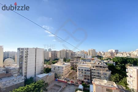 شقة للبيع 265 م كفر عبده ( ش سكينة بنت الحسين )