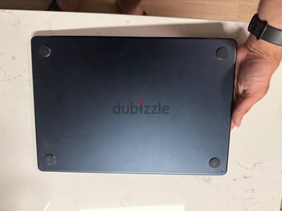 MacBook Air M3 15” | 256GB | 8GB RAM | بطارية 100%|  Cycle 16 فقط