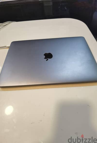 MacBook Pro 13" 2017 - حاله ممتازه