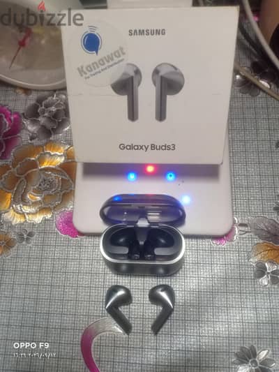 Galaxy Buds 3 فضي