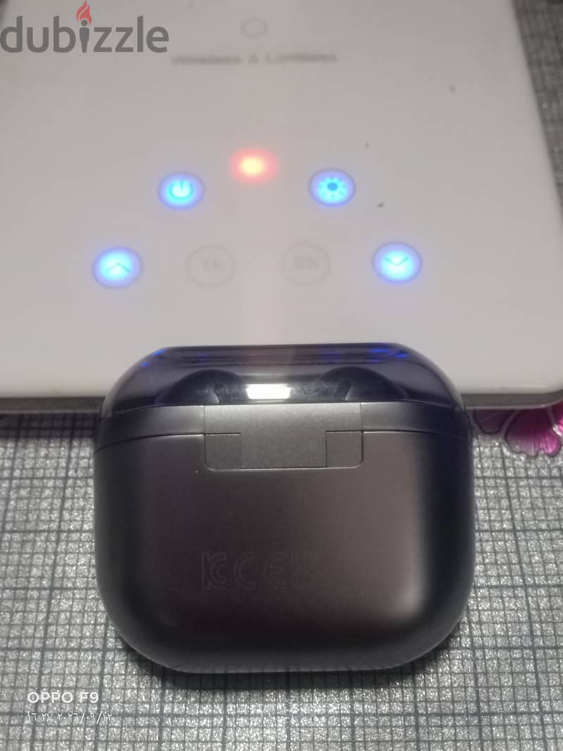 Samsung Galaxy Buds 3 فضي 4