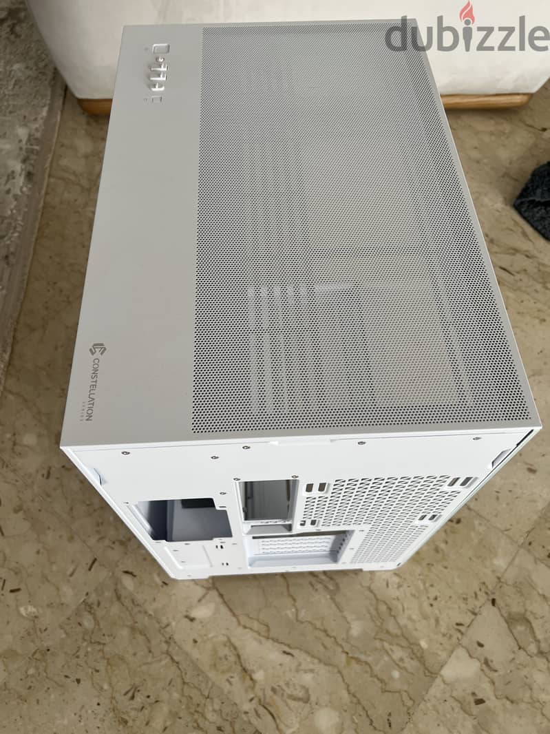 Antec C8 white pc case 1