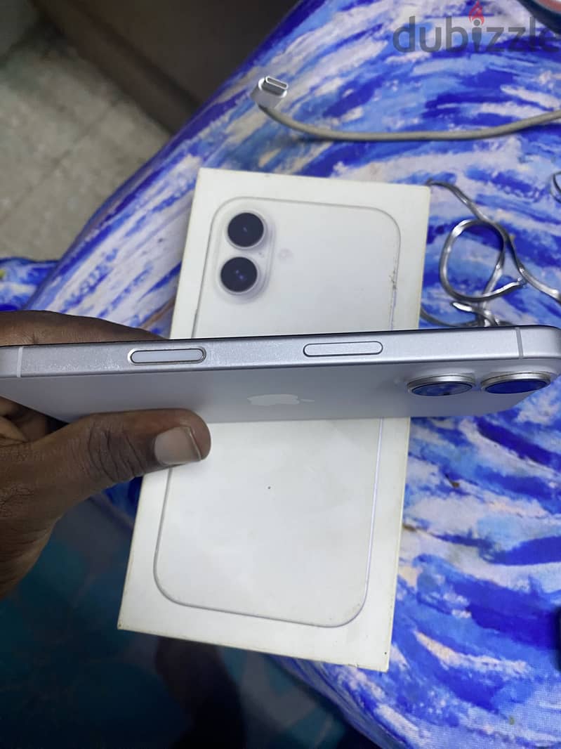 Apple - iPhone 16 2