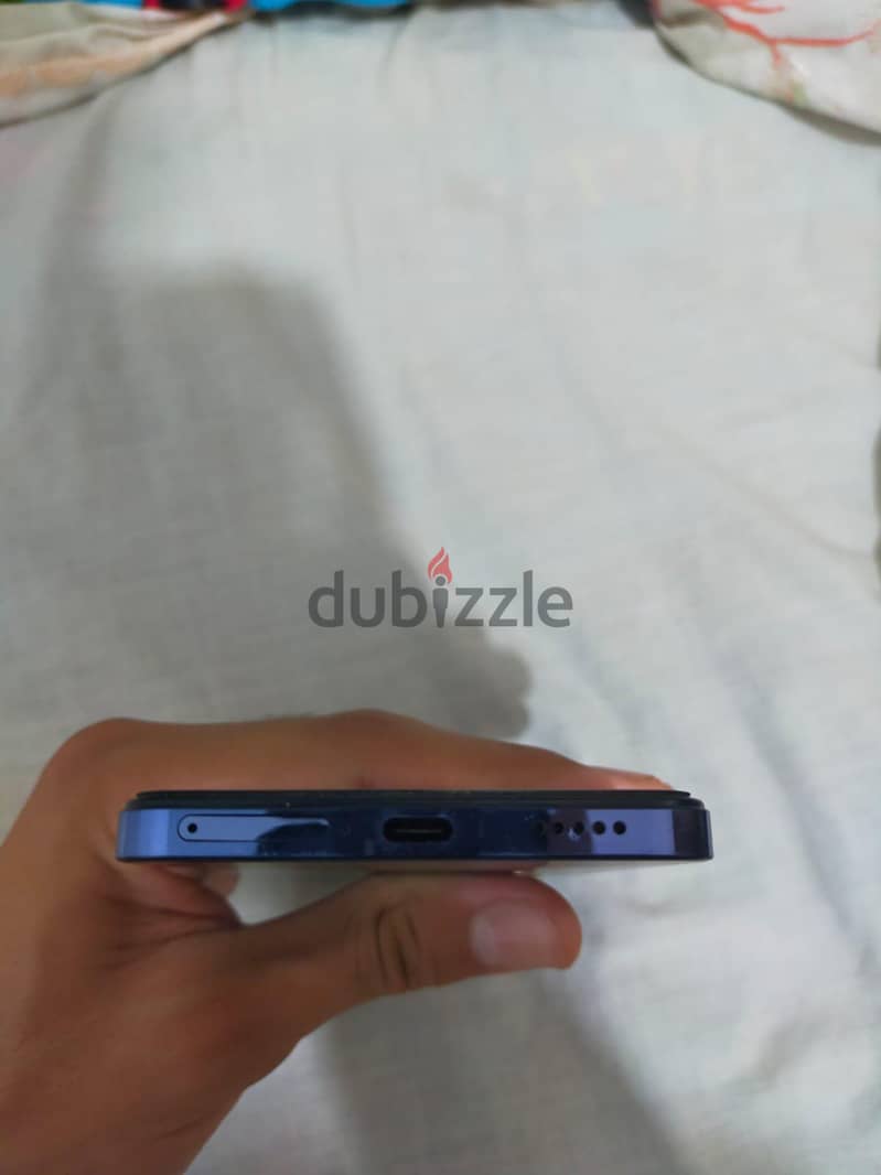 Vivo V30 5