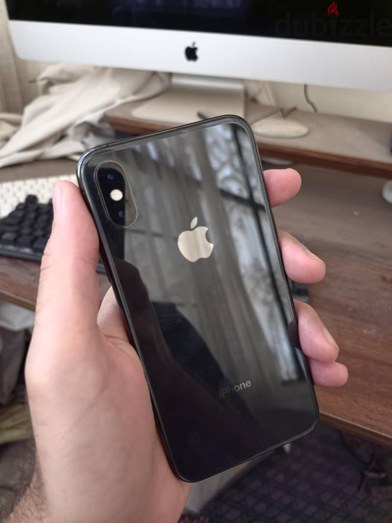 Apple - iPhone XS 1