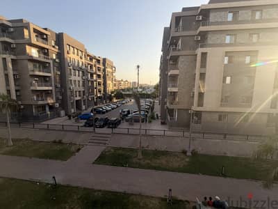 Apartment for resale at an amazing price, 130 SQM, in Jannah Zayed 1