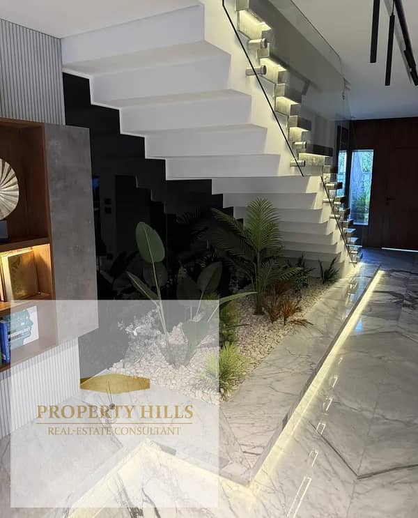 26Townhouse for Sale Down Payment 1,300,000 Installments up to 8 Years 4 Bedrooms Open Pool View Prime Location Hyde Park 5th Settlement New Cairo