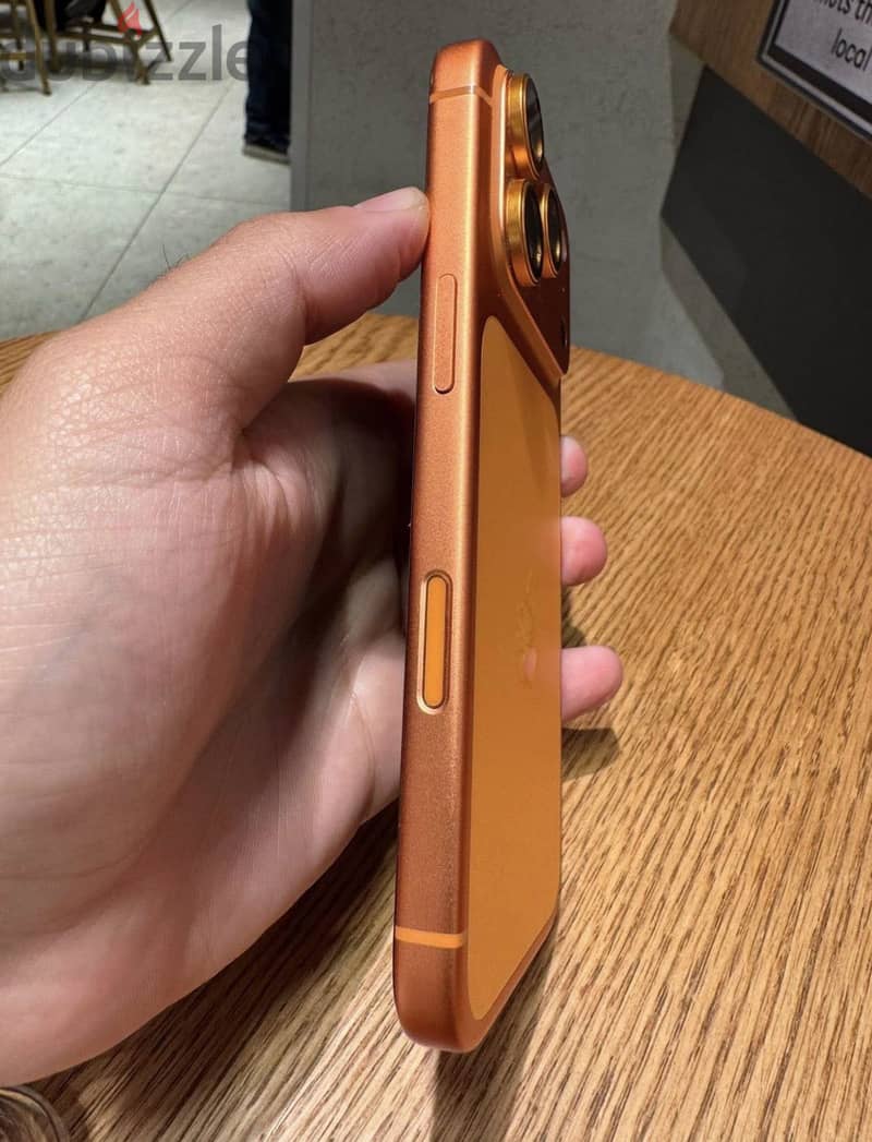 Apple - iPhone 17 Pro 2