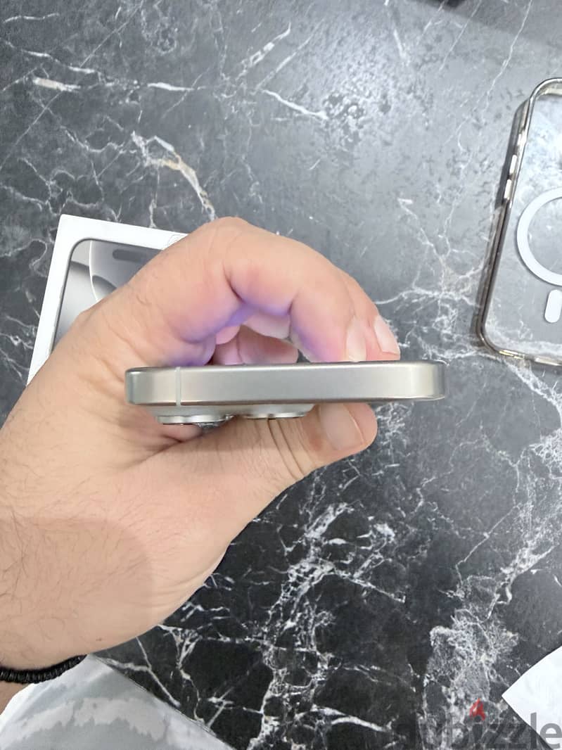 Apple - iPhone 16 Pro 1