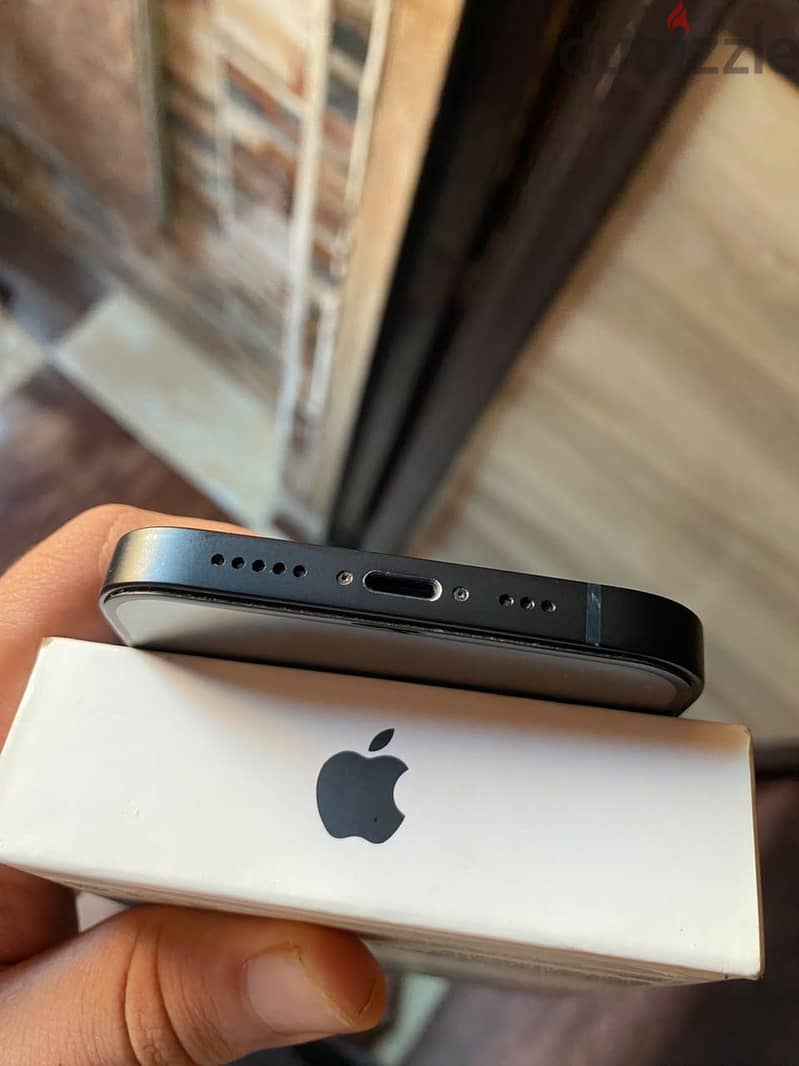 Apple - iPhone 15 6