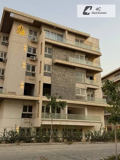 For sale a Bahry apartment phase mv in Mountain View i City 3 bedrooms ready to move in Mountain View i City compound Fifth Settlement New Cairo