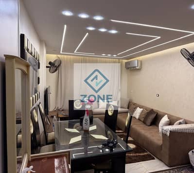 شقة مفروشة للإيجار في مدينتي  3 غرف نوم | 2 حمام | اتجاه غربي | B12
