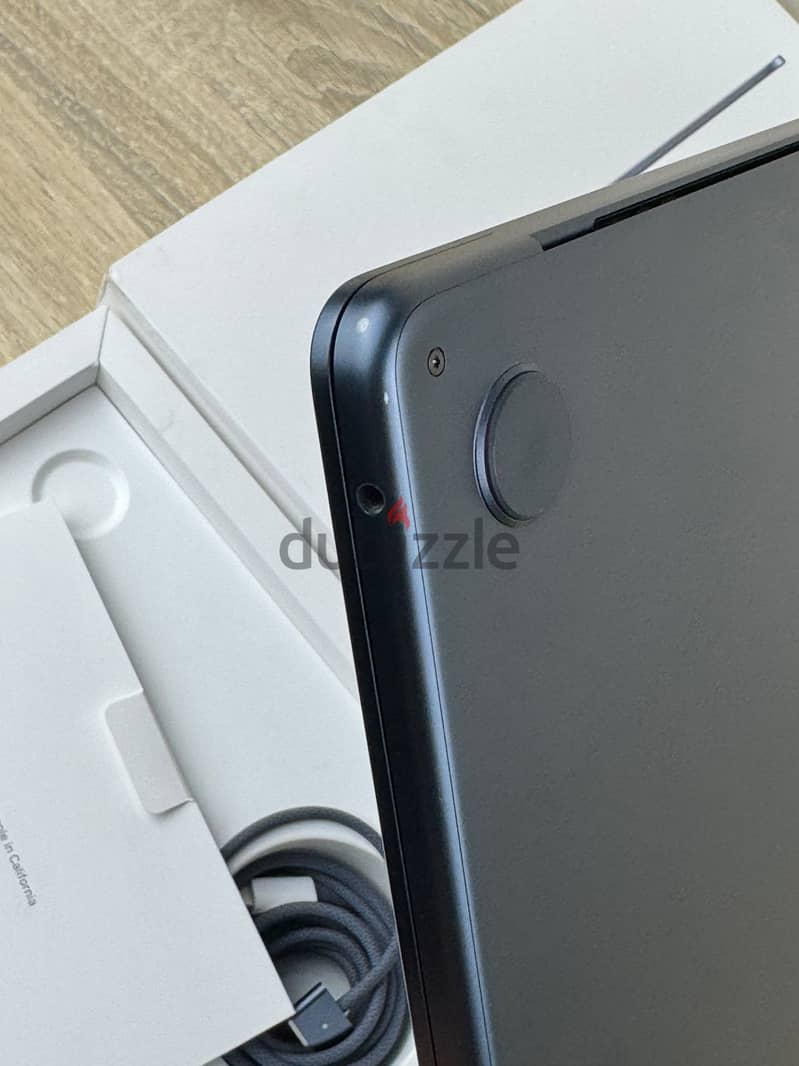 Macbook air m4 15 inch 12