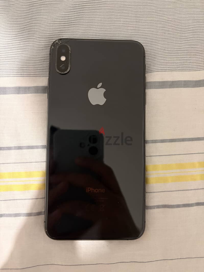Apple - iPhone XS Max 2