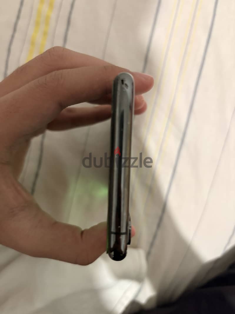 Apple - iPhone XS Max 3