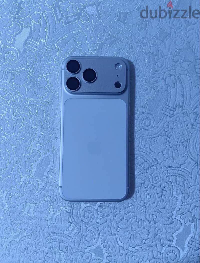 Apple - iPhone 17 Pro Max 2
