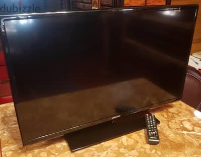 شاشة سامسونج ٣٢ بوصة led جدييييدة