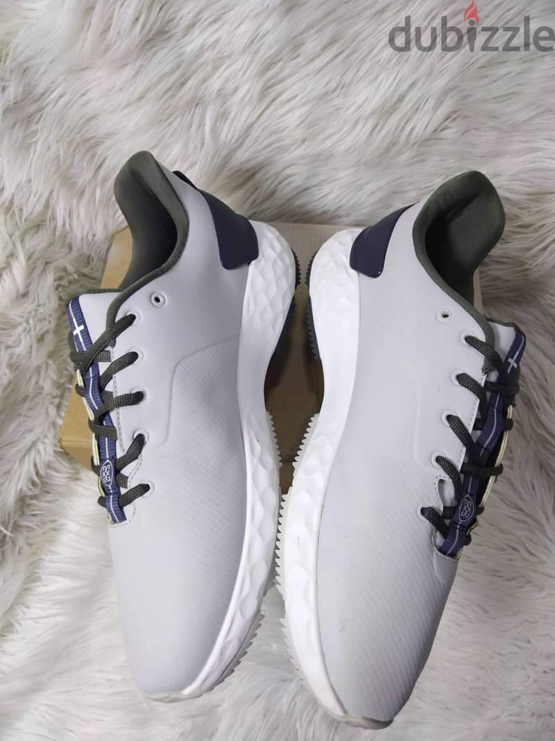 G/Fore. . . . . . size44 3