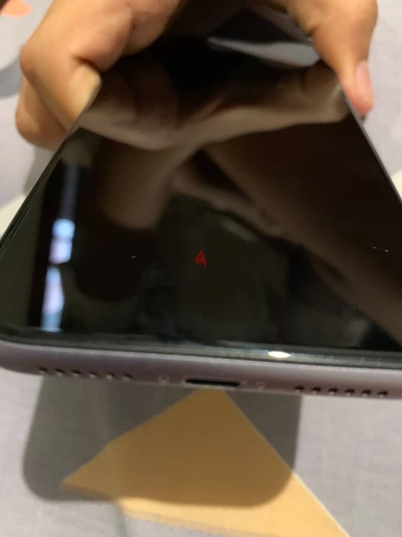 Apple - iPhone 11 5