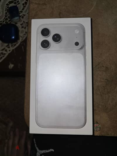 Apple - iPhone 17 Pro Max