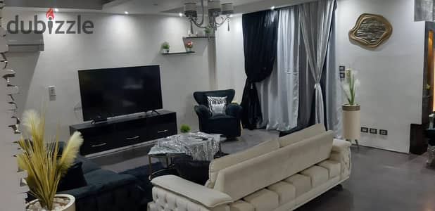 شقة للبيع 197 متر بجاردن 50 متر فيو جاردن تشطيبات سوبر لوكس بجوار الخدمات وافينيو مول في المرحلة التاسعة الرحاب 2 Al Rehab 2