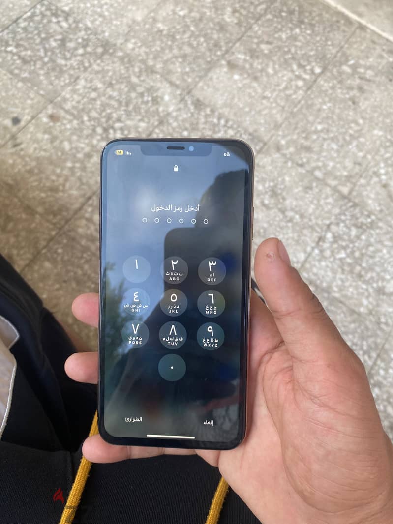 iPhone xs max 4