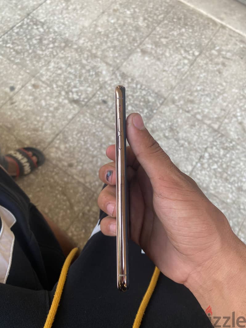 iPhone xs max 5