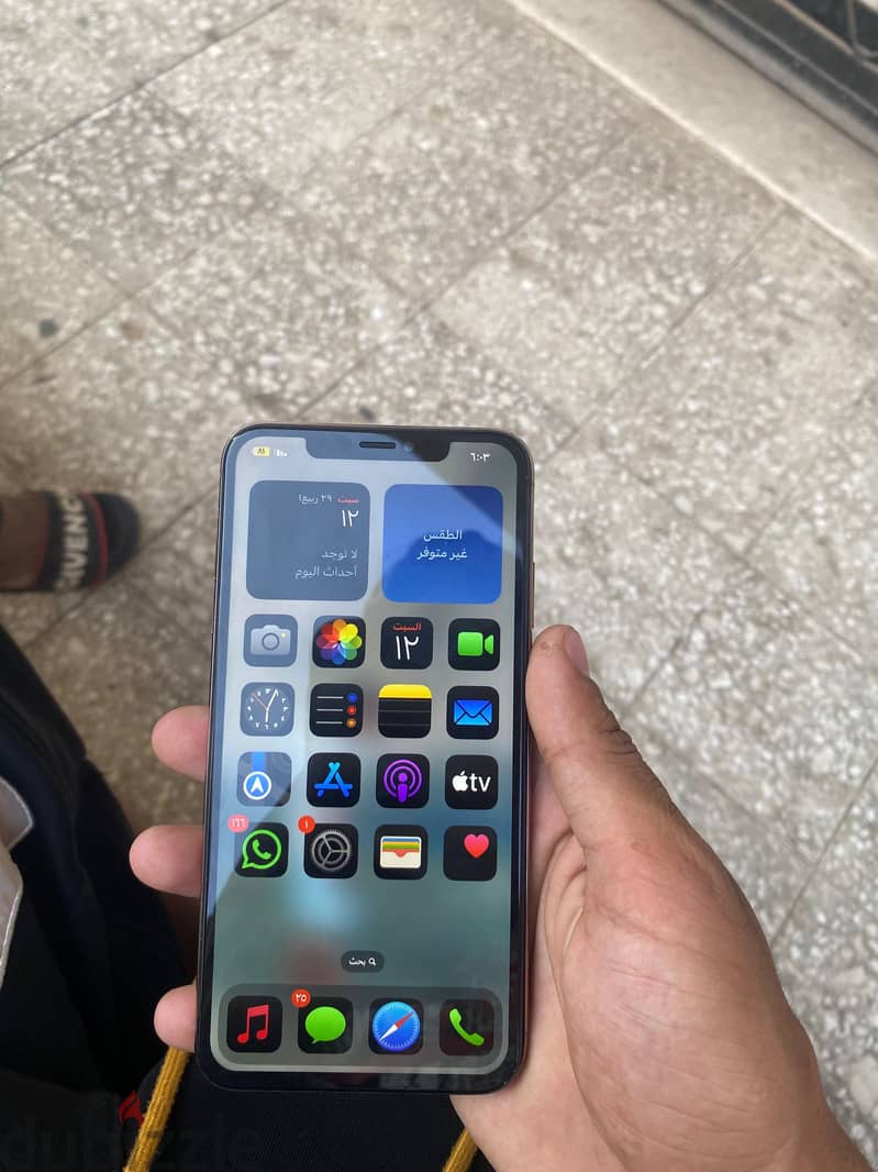 iPhone xs max 6