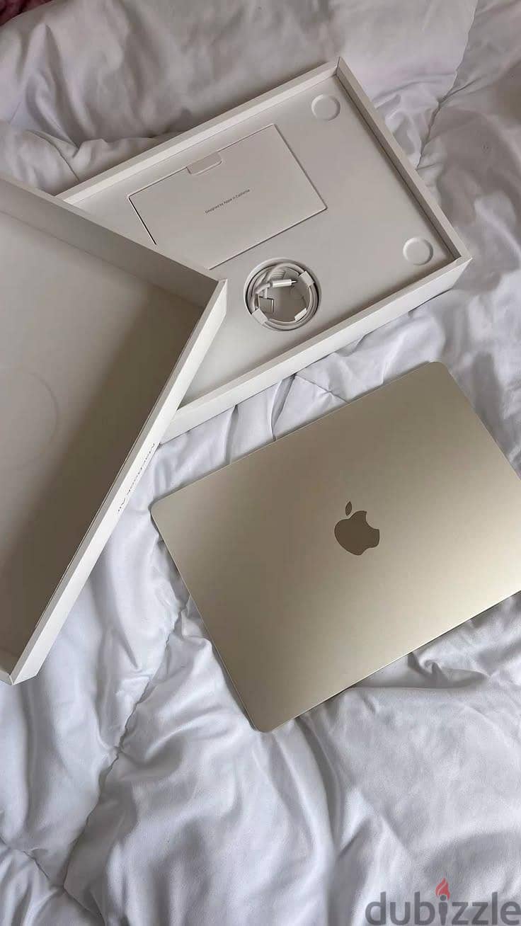 MacBook Air M2 (2022) new 1