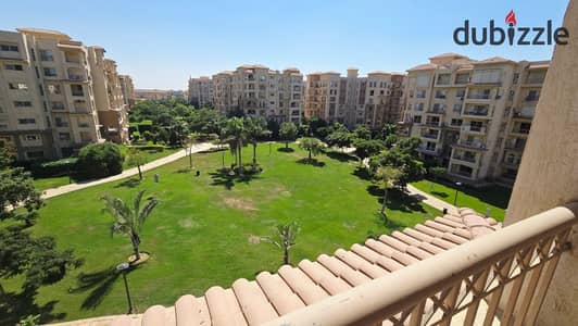 For rent in my city a furnished apartment of 200 meters in b3 with special finishes fully air-conditioned with a wide garden view
